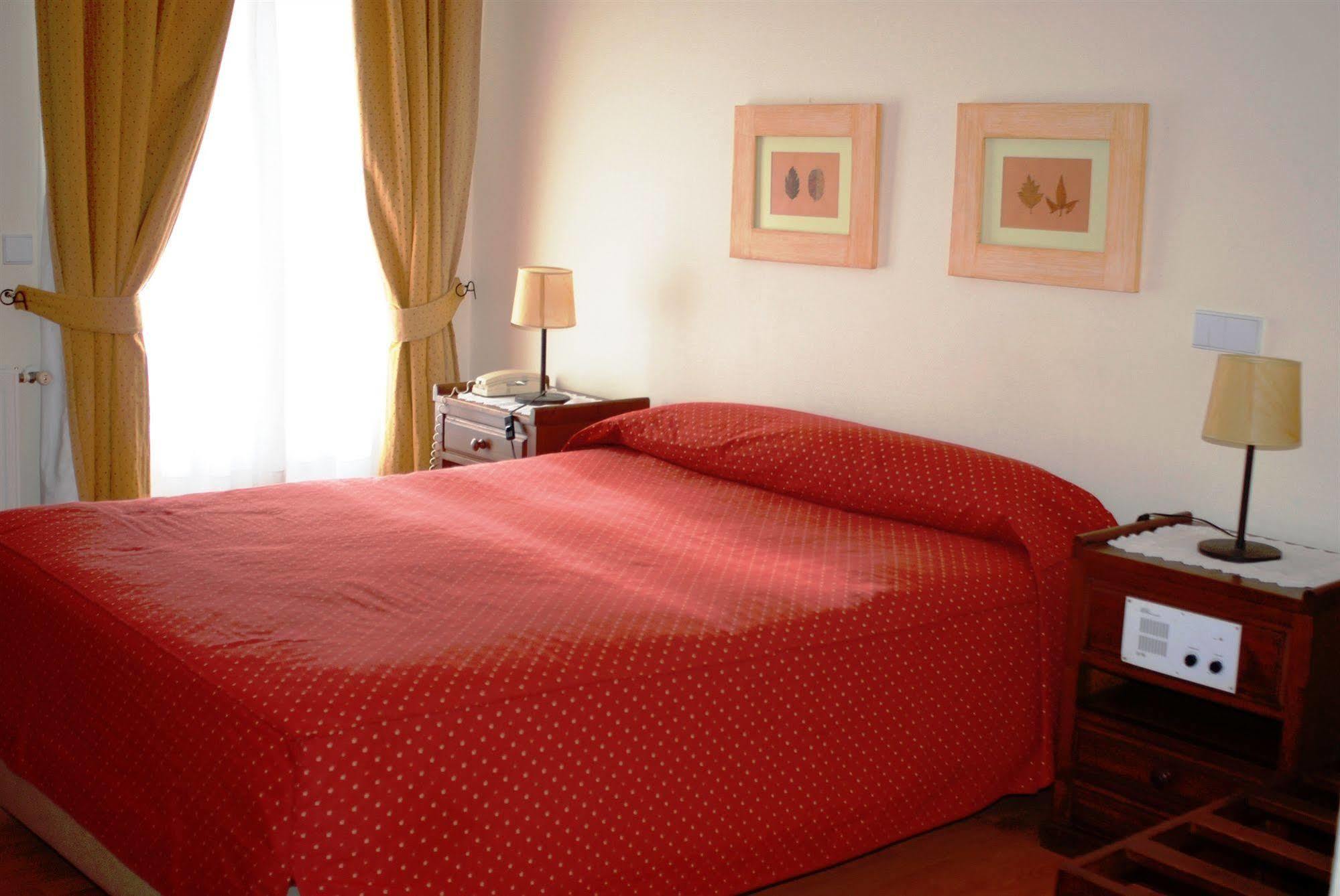 Hotel Carvalho Araujo Geres Exterior photo